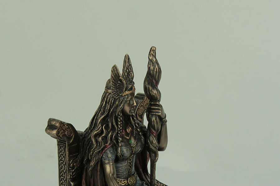 Norse goddess Frigga